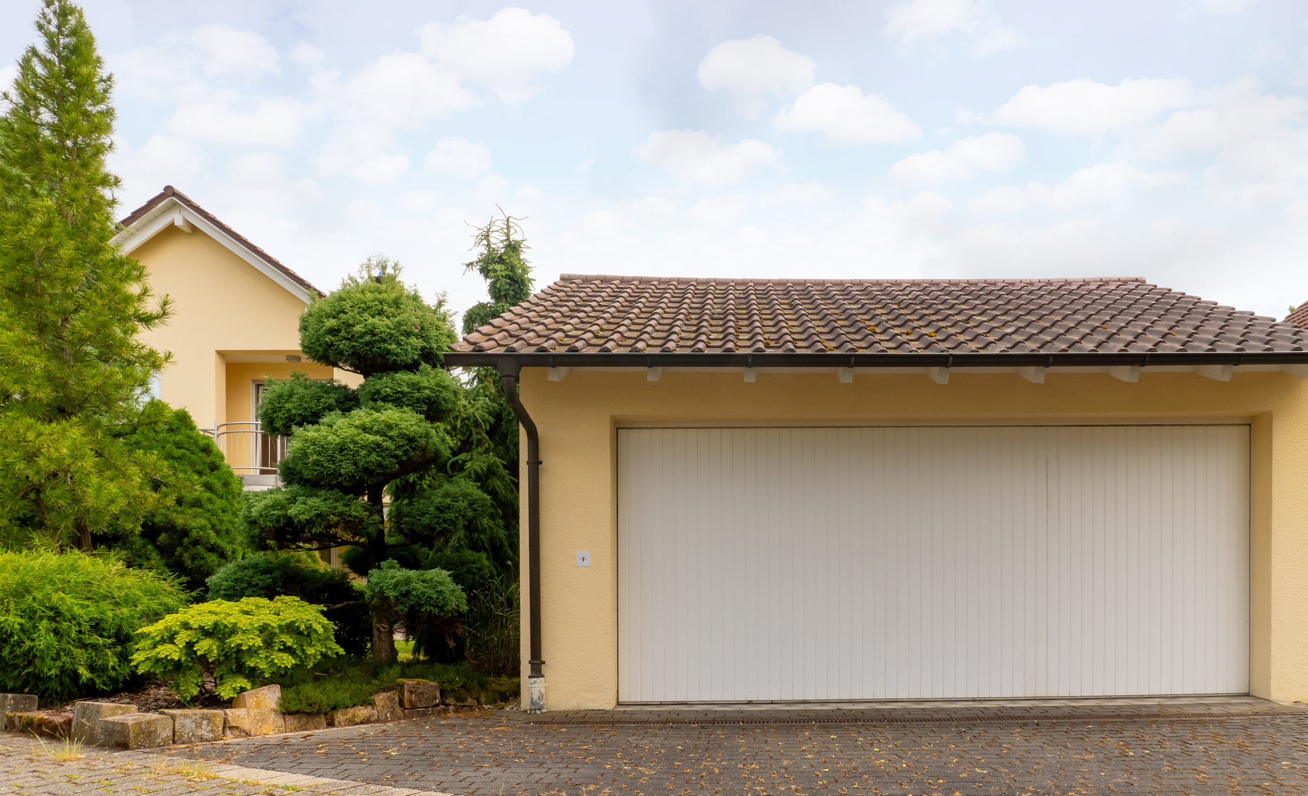 Außenansicht Garage