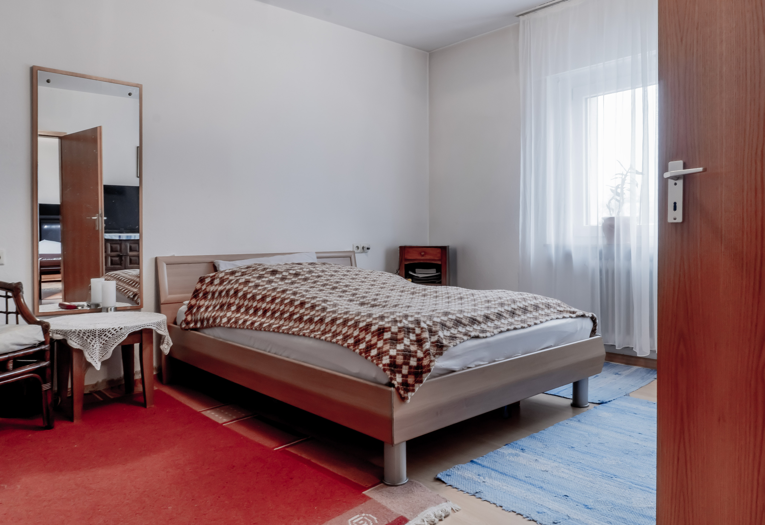 Schlafzimmer 1